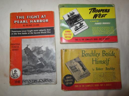 3 Little US Army WW2  Soldiers Etertainment Books