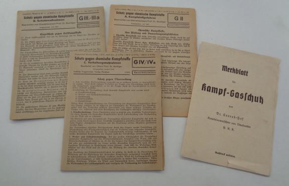 4 Wehrmacht Gas Protection Information Cards