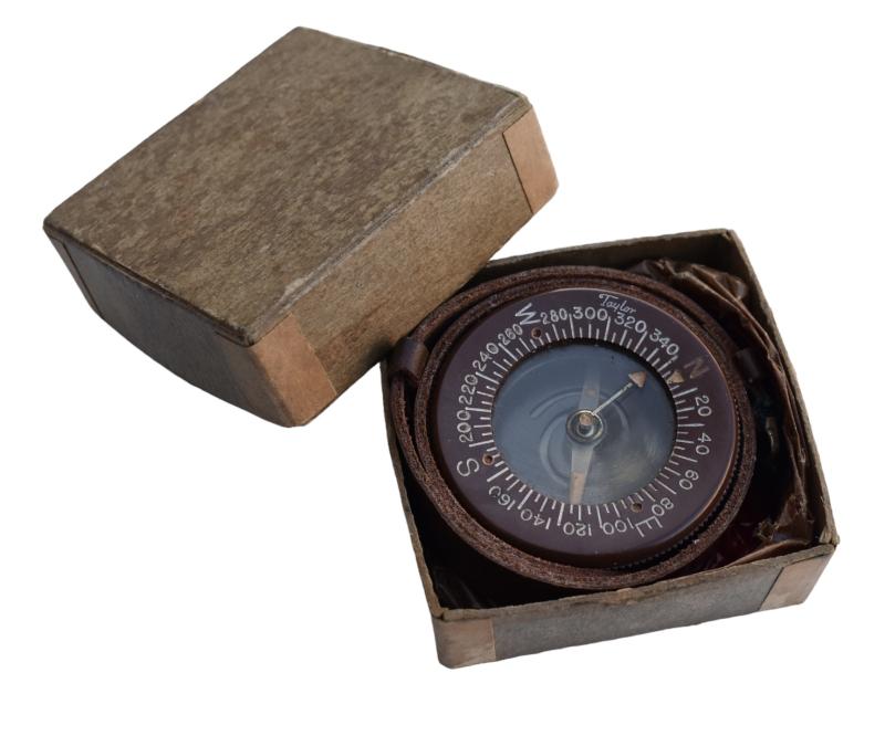US WW2 Army/Paratrooper Compass in its original Box