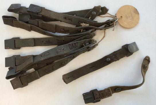 Wehrmacht M31/38 Gasmask Cannister Strap Short with Button