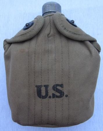 US WW2 Canteen with Cup in Pouch