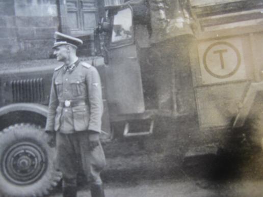 SS Photograph of an Waffen SS Officer 