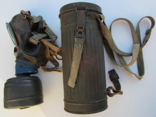 Wehrmacht M31 Gasmask in Cannister 