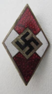 Hitler-Jugend Badge 