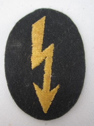 Wehrmacht Nachrichten Funker Blitz sleeve insignia