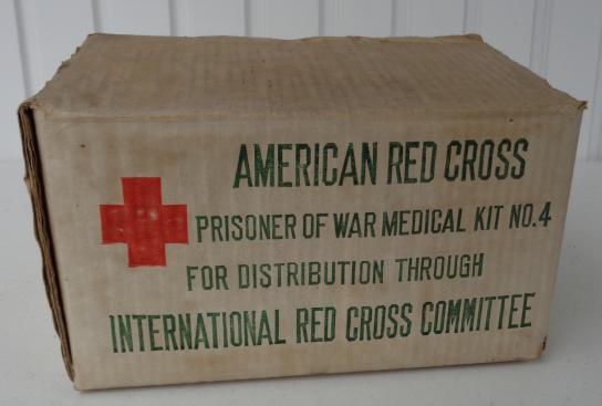 US WW2 Red Cross Prisoner of War Medical Kit nummer 4