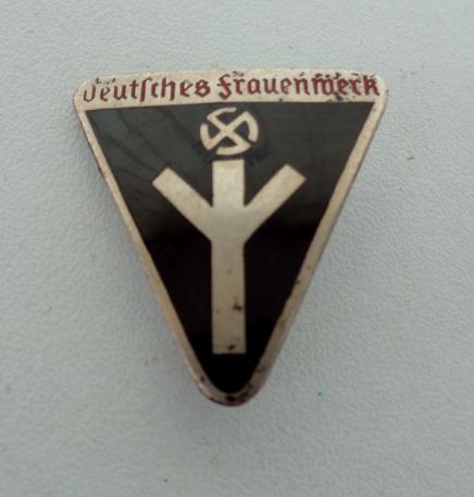 Female Originasation Badge