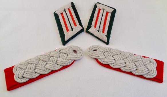 Wehrmacht Artillery Major Collar Tabs and Shoulderboards