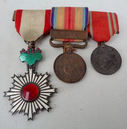 Japanese Medals Bar 