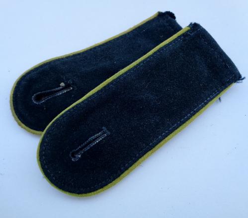 Wehrmacht M35 Nachrichten Shoulder Boards