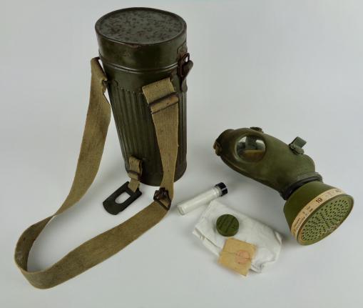 Dutch WW2  H Type Gasmask