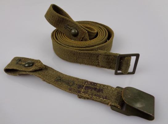 Wehrmacht M31 Gasmask Cannister Straps