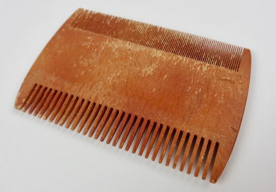 IMCS Militaria | Wehrmacht Wooden Lice Comb