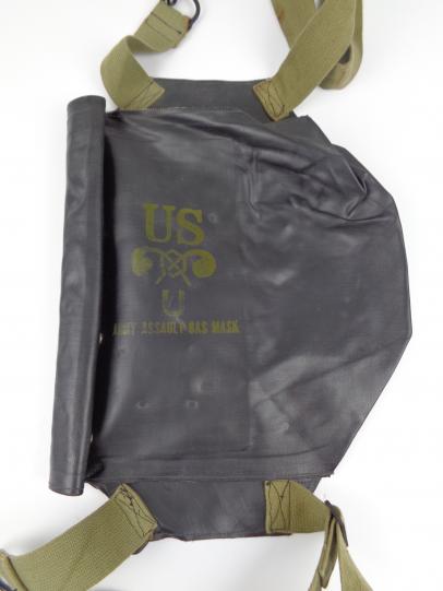 US WW2 Invasion Type Rubber Gasmask Bag