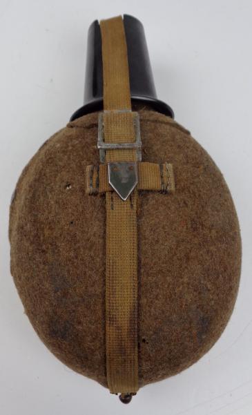 Wehrmacht M31 Canteen with Tropical Strap