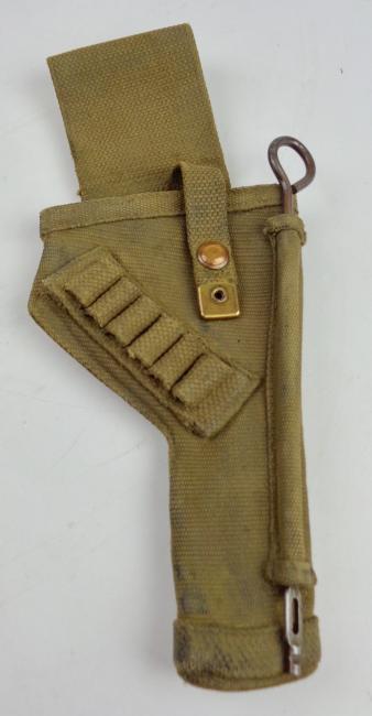 British WW2 Armoured model Revolver Pouch