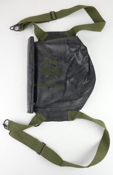 US WW2 Invasion Type Rubber Gasmask Bag