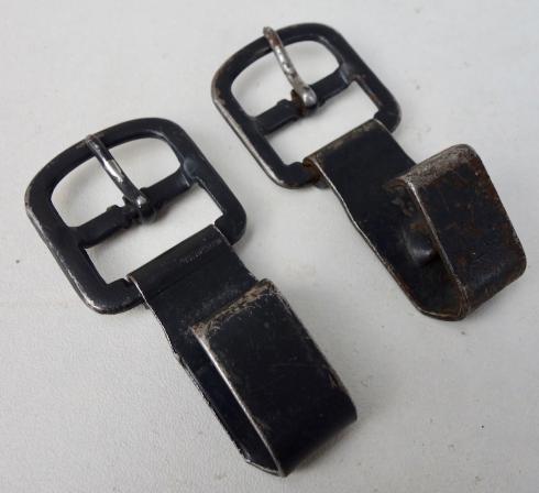 Wehrmacht metal Y Strap (Ammo Pouch) Hooks