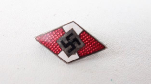 Hitler-Jugend Badge