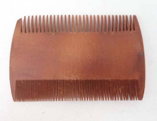 Wehrmacht Wooden Lice Comb
