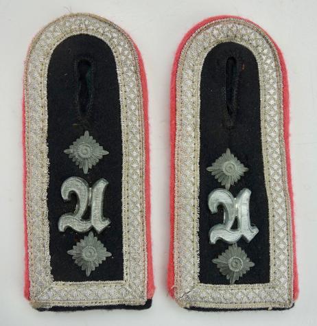 Wehrmacht NCO Panzer Abwehr Shoulder Boards