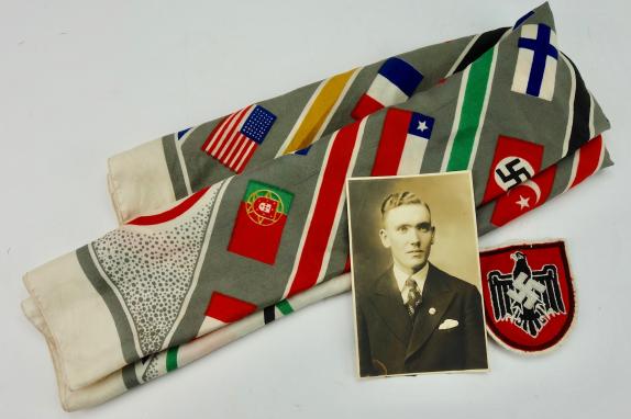 Third Reich 1936 Olympic Games Badge and Scarve