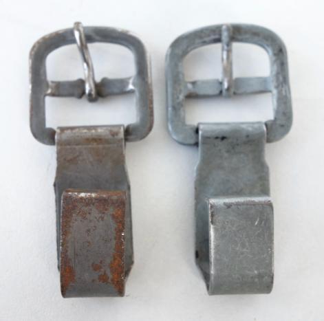 Wehrmacht metal Y Strap (Ammo Pouch) Hooks