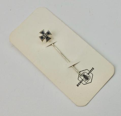 1957 Iron Cross First Class 1914 Carrying Pin