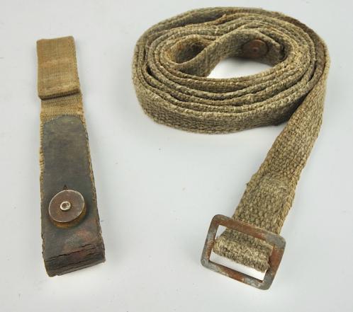 Wehrmacht M31 Gasmask Cannister Straps