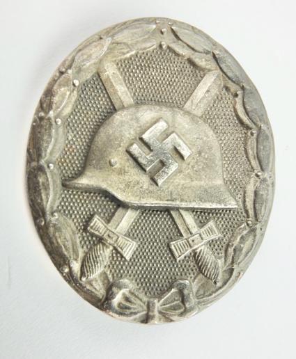 Wound Badge Silver