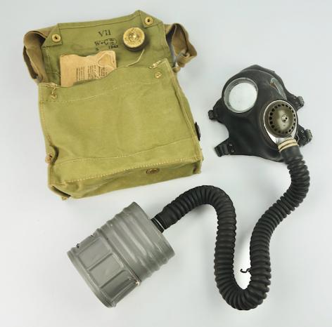 British WW2 early style Gasmask