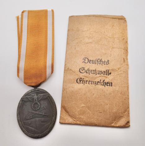 Schutzenwall Ehren Abzeichen Westwall Medal