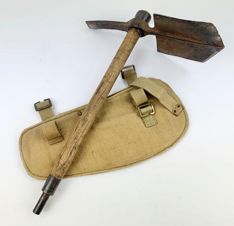 IMCS Militaria | British WW2 Entrenching Tool in Pouch