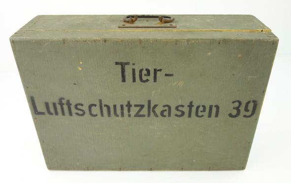 Tier Luftschutzkasten 39