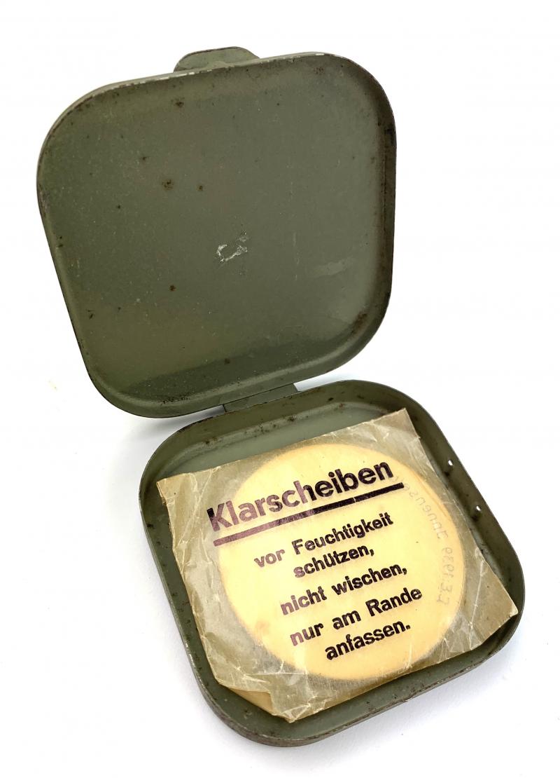 Wehrmacht metal Klarscheiben Can 1945