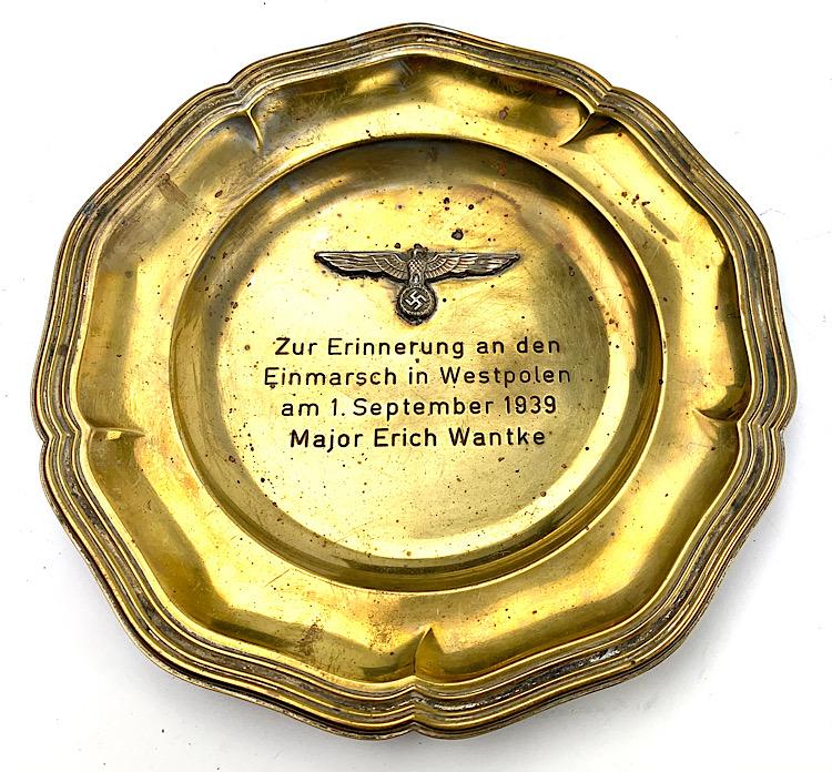 Present metal wall bowl to a Wehrmacht Officer