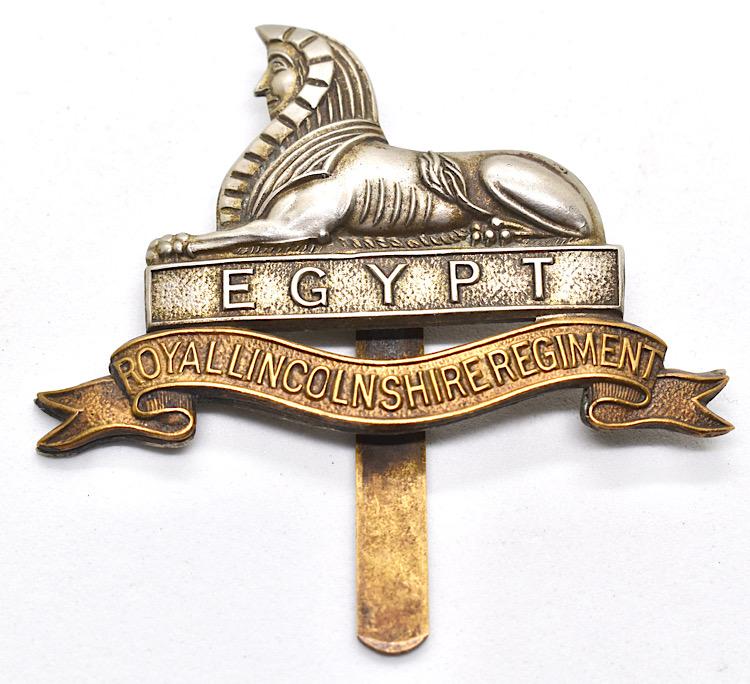 IMCS Militaria | British WW2 Royal Lincolnshire Regiment cap Badge