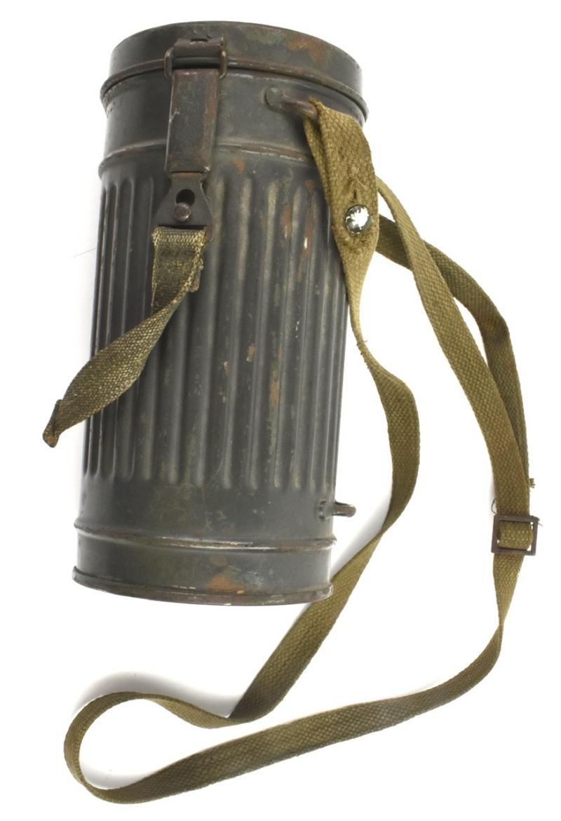 Luftwaffe M31 Gasmask in Cannister