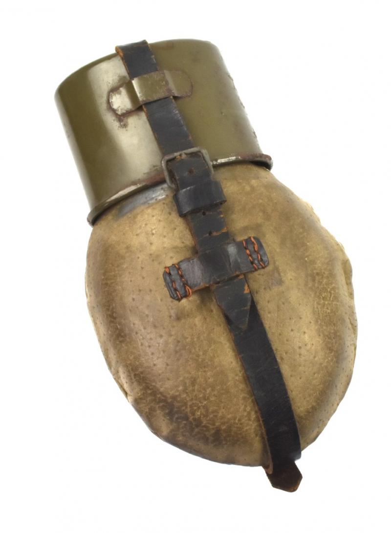 Wehrmacht M31 Canteen with pig skin cover