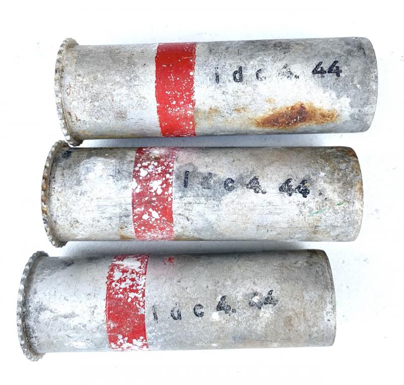 3 empty Wehrmacht Cal. 4 Flaregun Shells