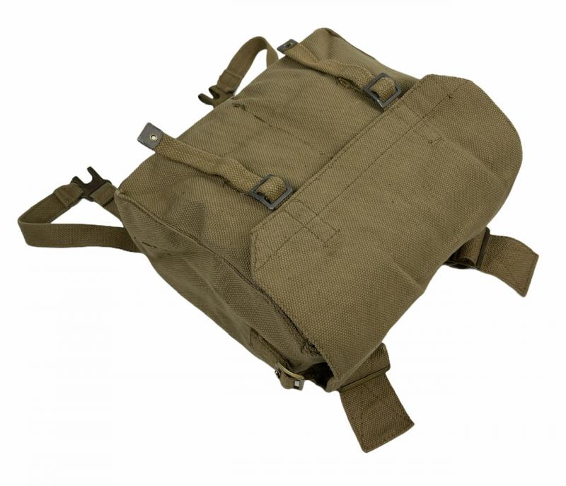 British Small Pack with Shouder Straps