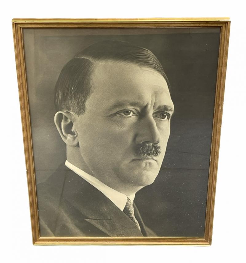 Official state Portrait Adolf Hitler