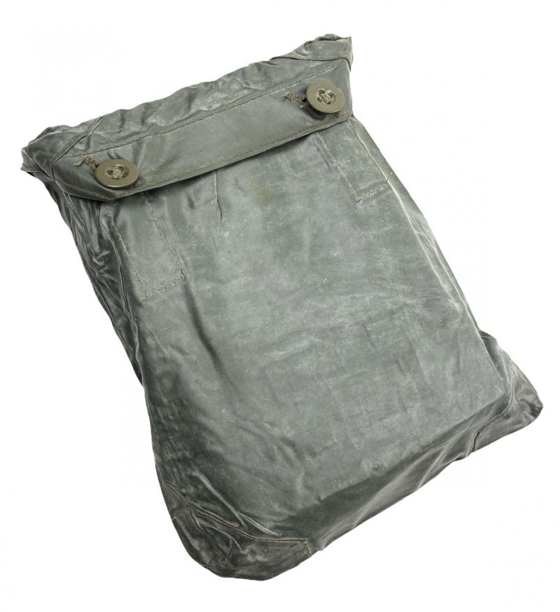 Wehrmacht Gascape Pouch