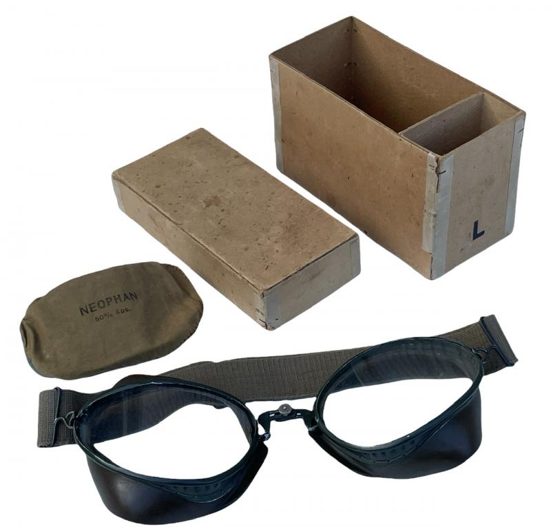 Luftwaffe Flight Goggles in Clipbord Box