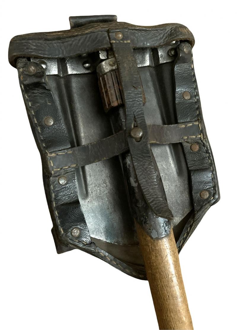 Wehrmacht Folding Shovel in first model Cover