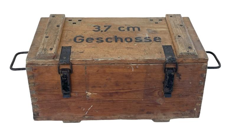 Luftwaffe 3,7 Flak (AA Artillery) Grenade Case