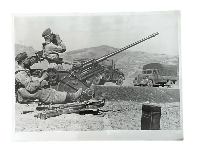 Big size Luftwaffe Press Photo 2cm Flak 38