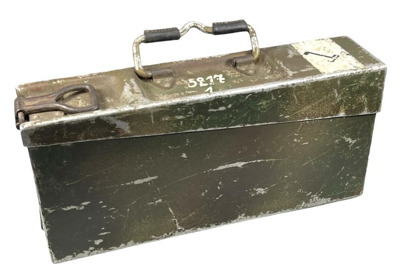 WaffenSS LAH camo MG34/42 ammunition Case