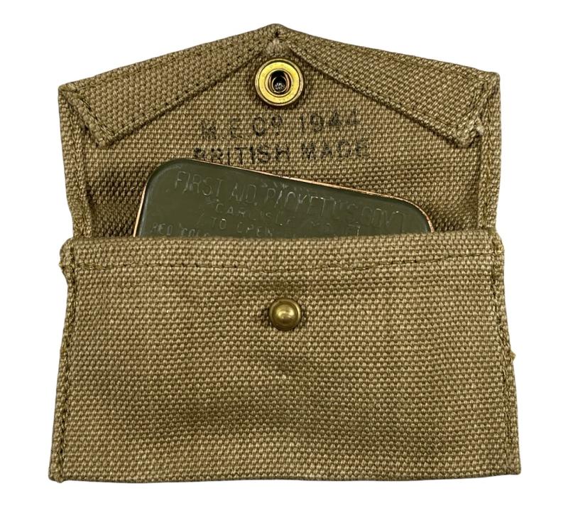 US WW2 British made First Aid Kit Pouch with rare Plastic Kit