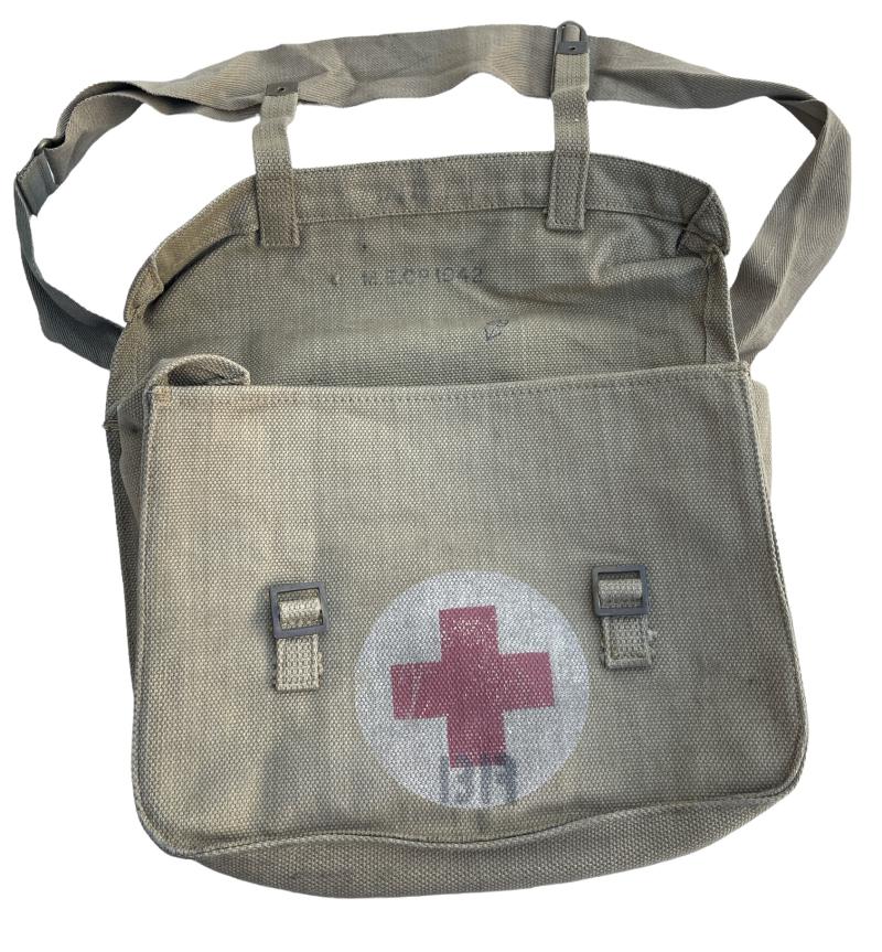 British WW2 Medic Bandage Pouch (Shell Dressings)